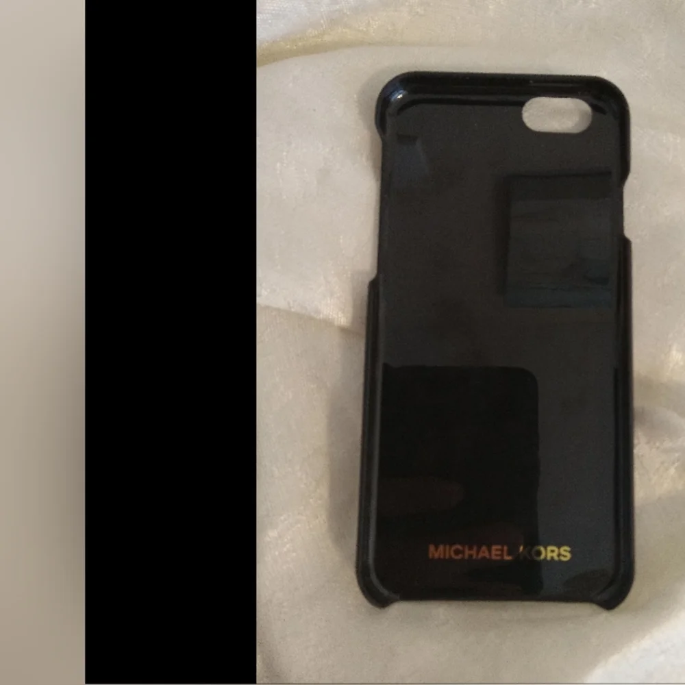 Michael Kors gold glitter white black Apple I phone 6 case.